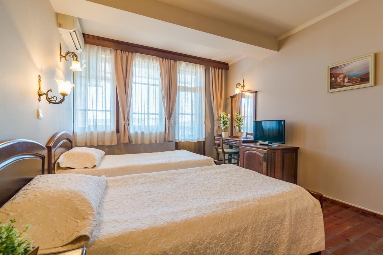 קרנבו Hotel Izvora מראה חיצוני תמונה